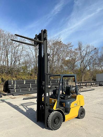 Used MITSUBISHI CATERPILLAR FG25N