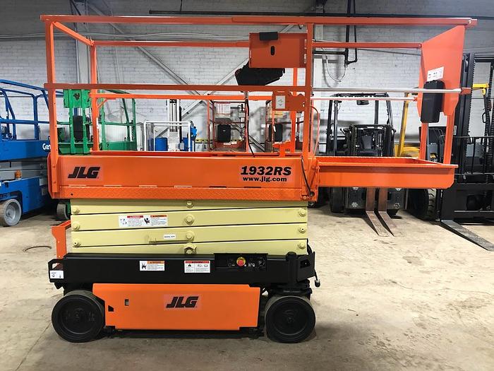 Used 2014 JLG 1932RS
