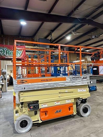 Used 2015 JLG 2030ES