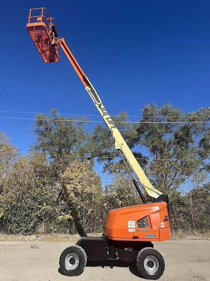 Used 2016 JLG 400S