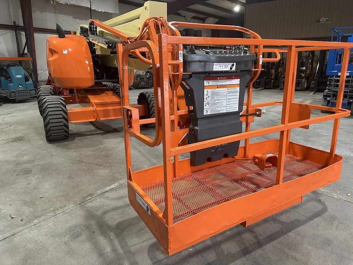 Used 2015 JLG 450AJ