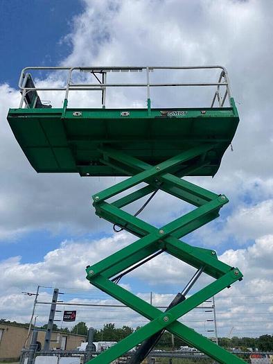 Used 2017 JLG 260MRT