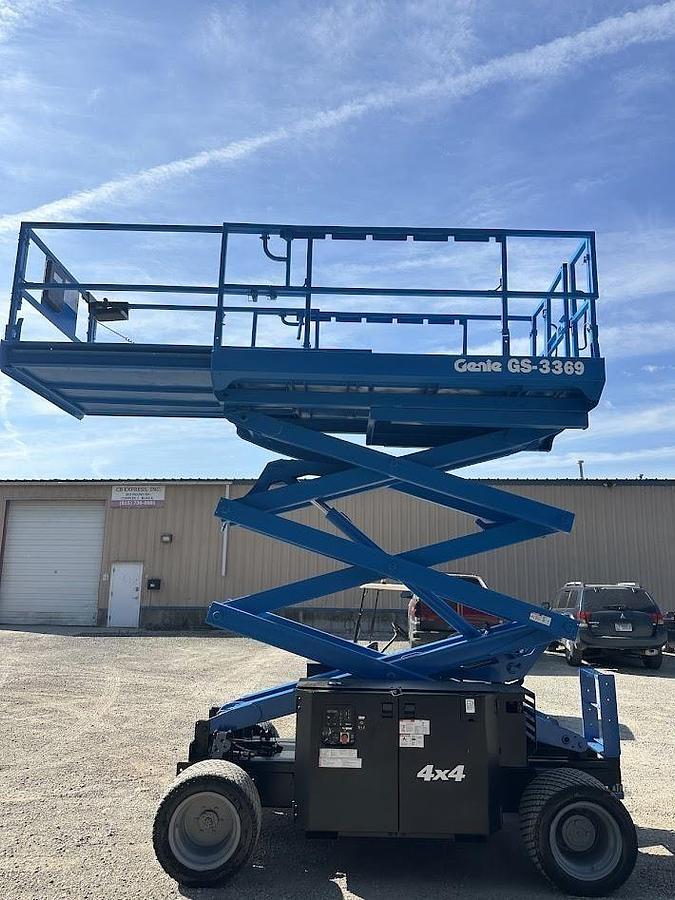 Used 2016 GENIE GS3369RT