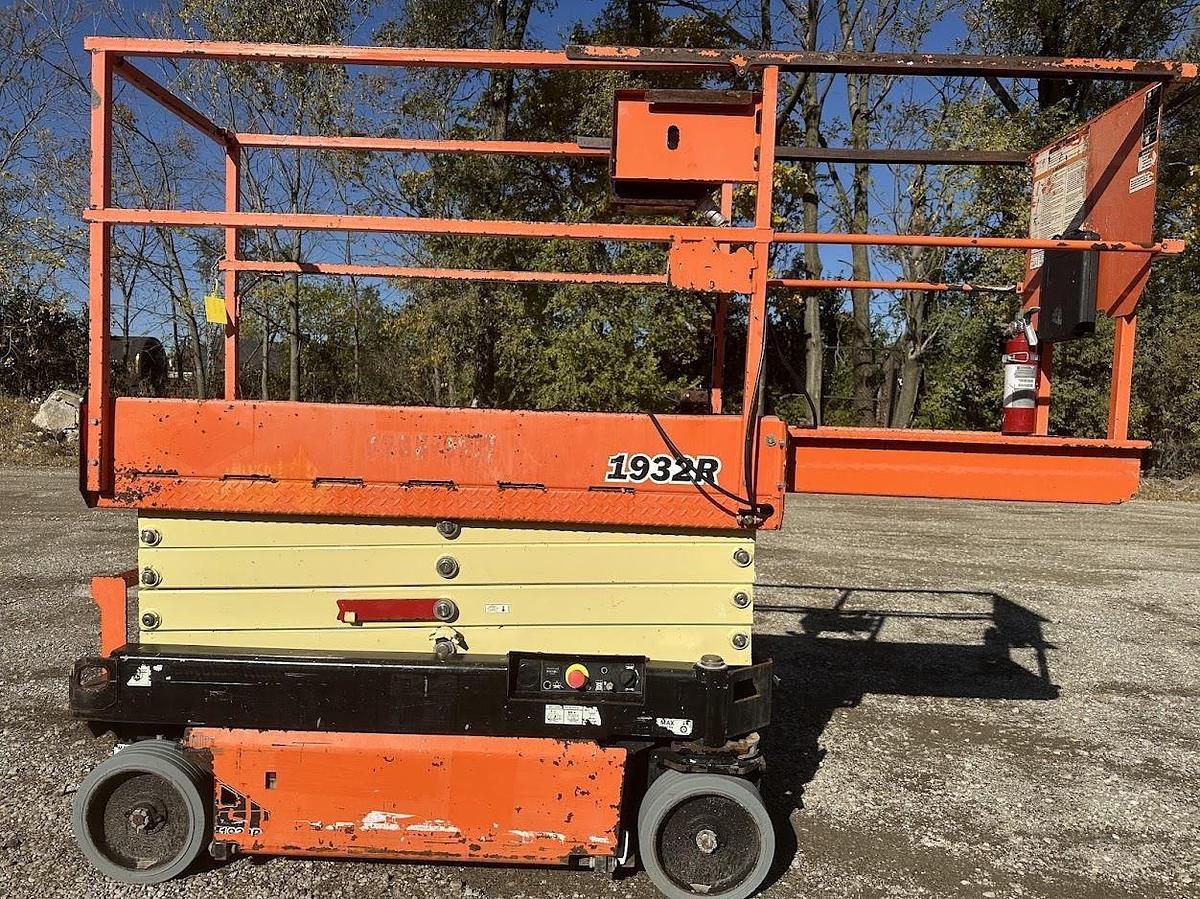 Used 2018 JLG 1932R