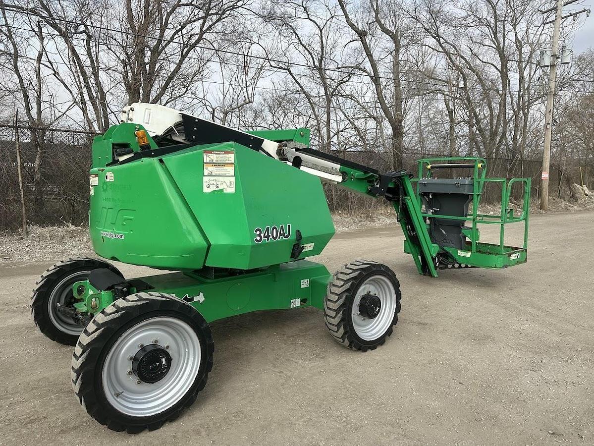 Used 2017 JLG 340AJ