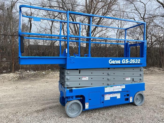 Used 2013 GENIE GS-2632
