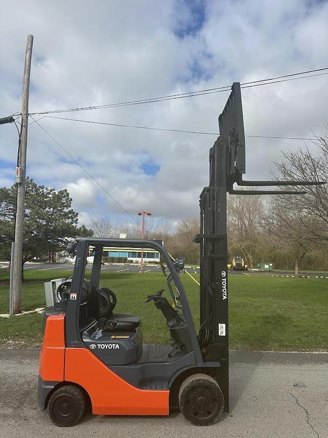 Used 2019 TOYOTA 8FGCU25