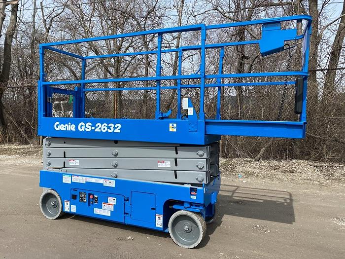 Used 2013 GENIE GS-2632