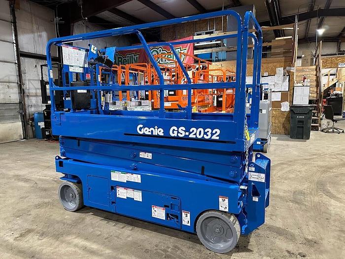 Used 2015 GENIE GS2032