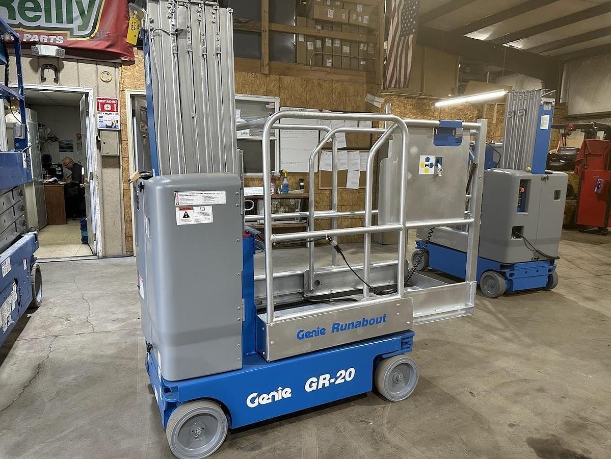 Used 2013 GENIE GR20