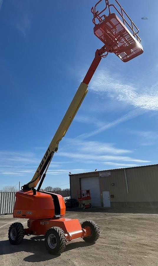 Used 2016 JLG 400S