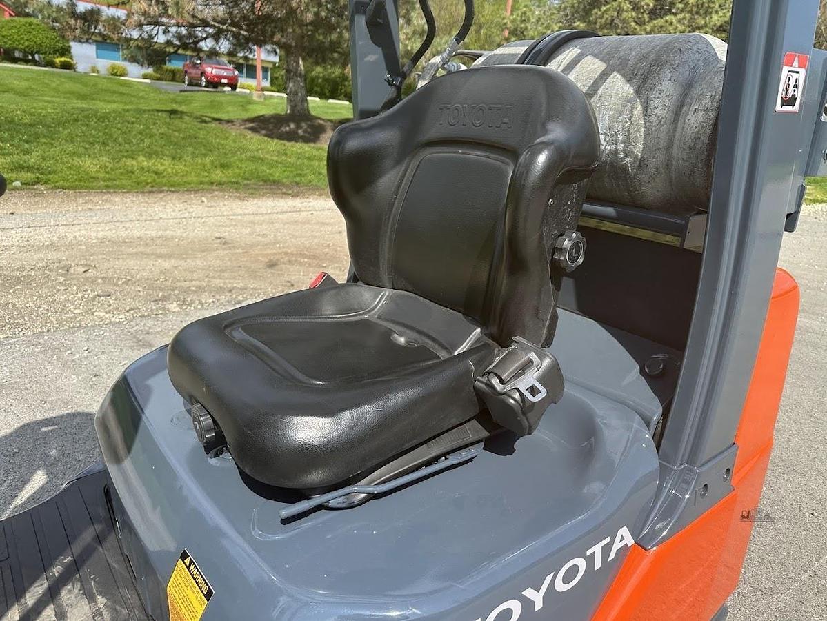 Used 2015 TOYOTA 8FGCU25