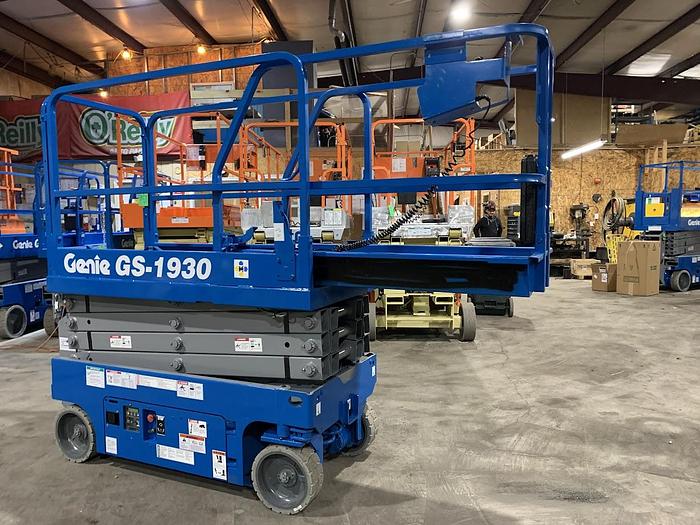 Used 2013 GENIE GS-1930
