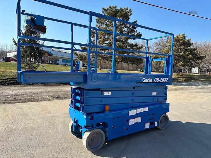 Used 2014 GENIE GS2632