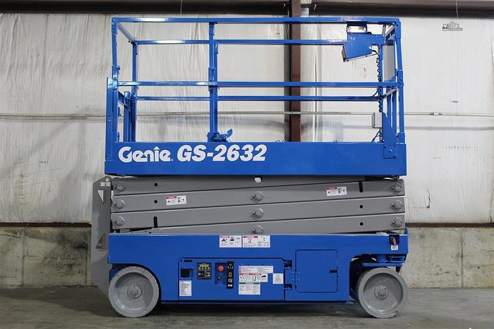 Used 2014 GENIE GS2632