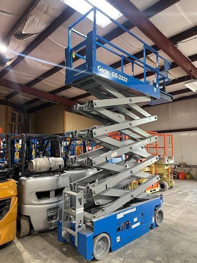 Used 2016 GENIE GS3232