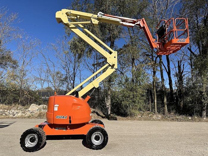 Used 2014 JLG 450AJ