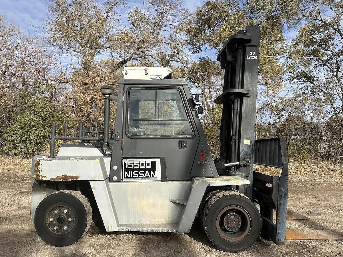 Used NISSAN VF05H70V