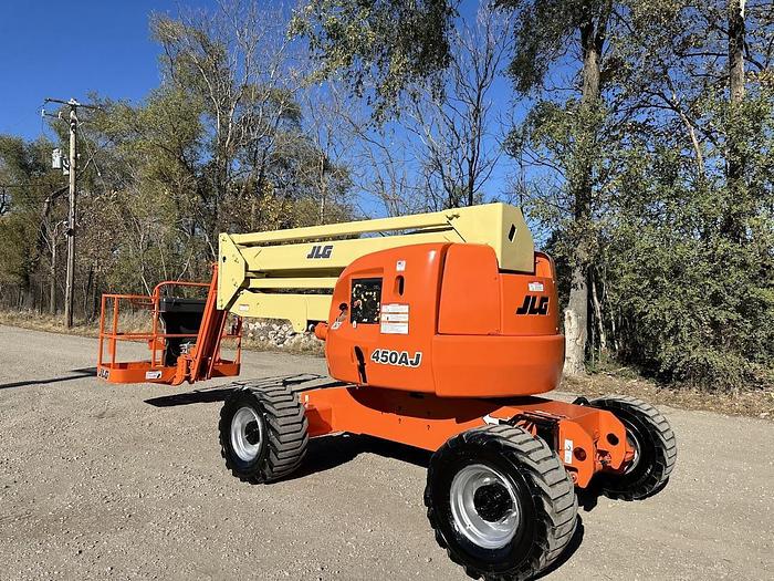 Used 2014 JLG 450AJ