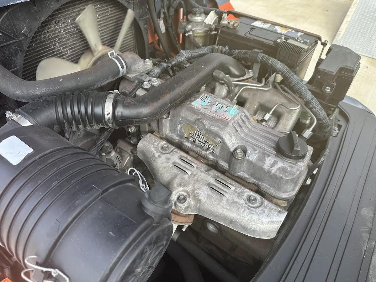 Used 2013 TOYOTA 8FD35U