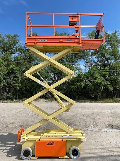 Used 2015 JLG 1932RS