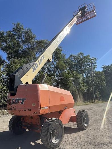 Used JLG 600S