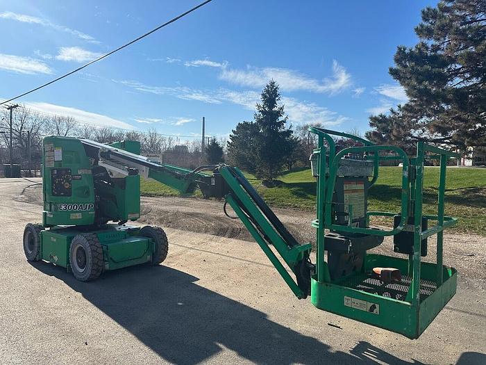 Used 2012 JLG E300AJP