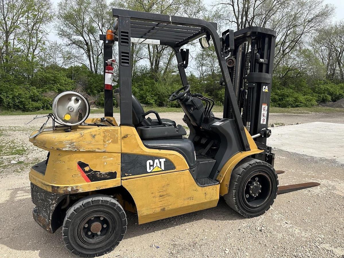 Used 2014 CATERPILLAR GP30N