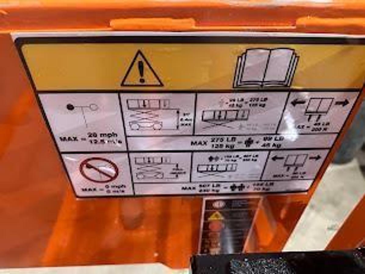 Used 2022 JLG ES2632