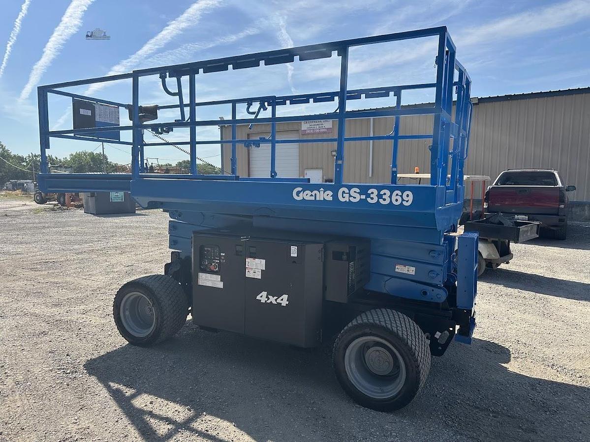 Used 2016 GENIE GS3369RT