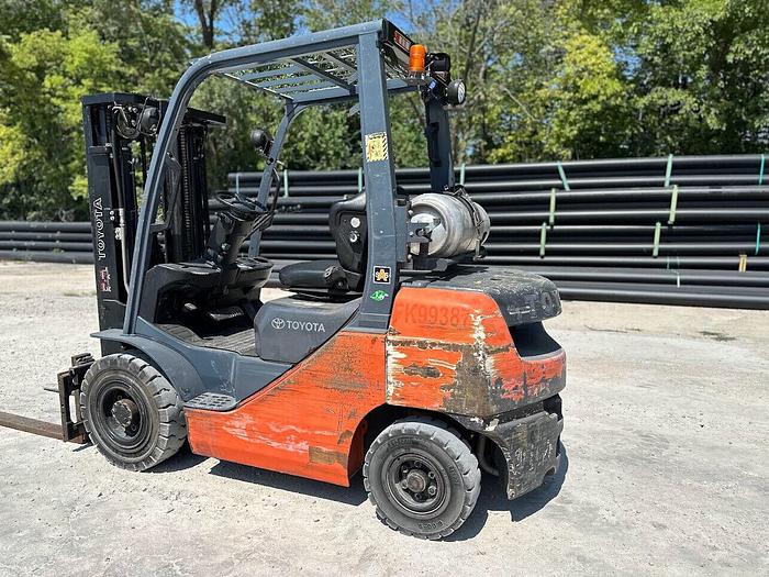 Used 2013 TOYOTA 8FGU25