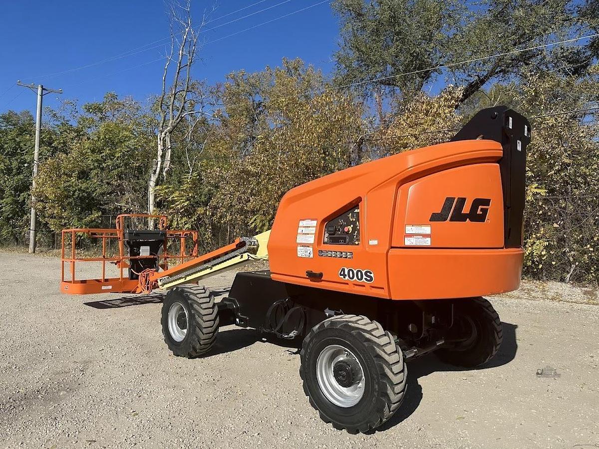 Used 2016 JLG 400S