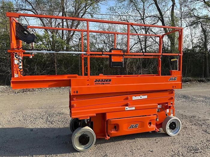 Used 2015 JLG 2032ES