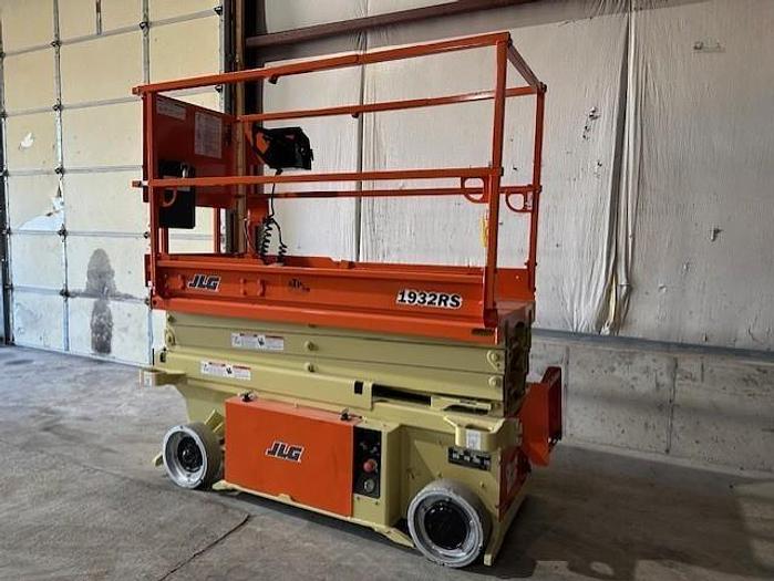 Used 2014 JLG 1932RS