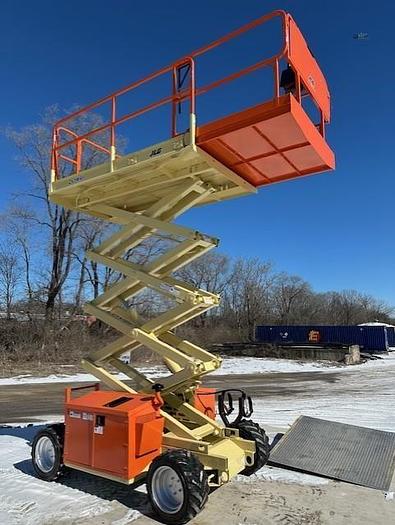 Used 2016 JLG 260MRT