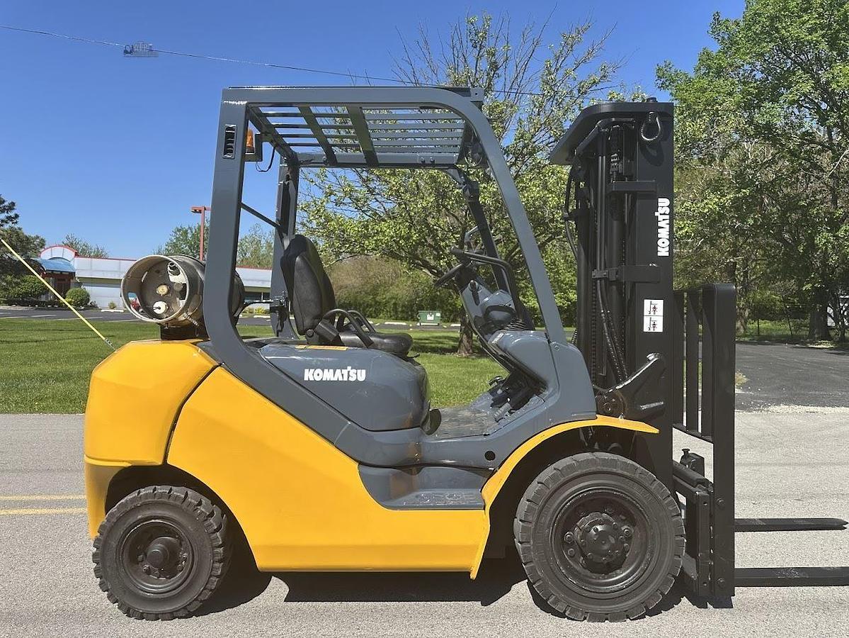 Used 2012 KOMATSU FG25T-16