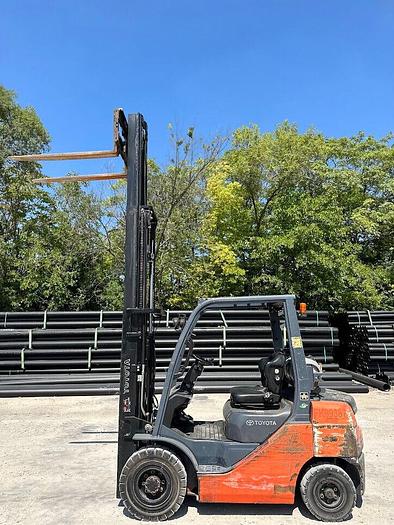 Used 2013 TOYOTA 8FGU25