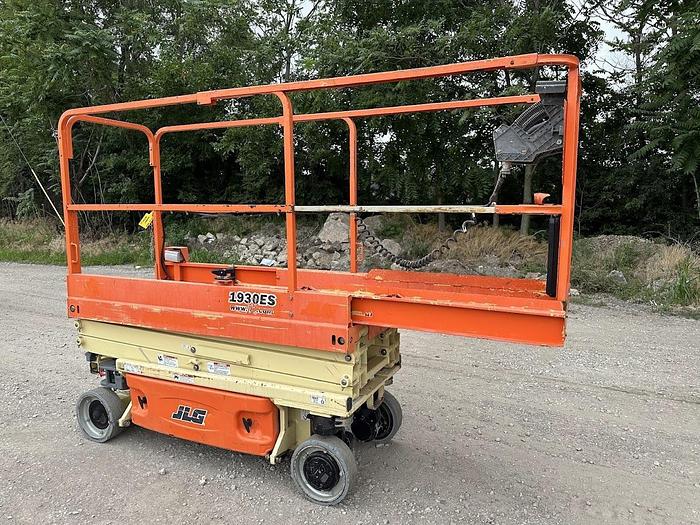 Used 2015 JLG 1930ES