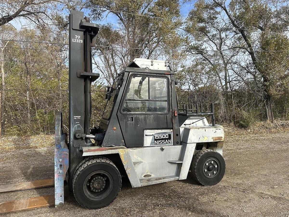 Used NISSAN VF05H70V