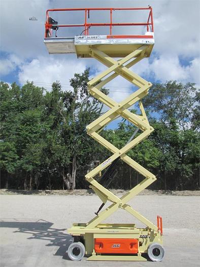 Used 2015 JLG 2630ES