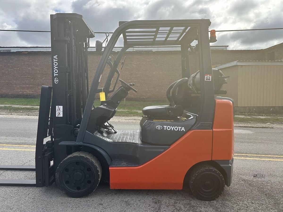 Used 2019 TOYOTA 8FGCU25