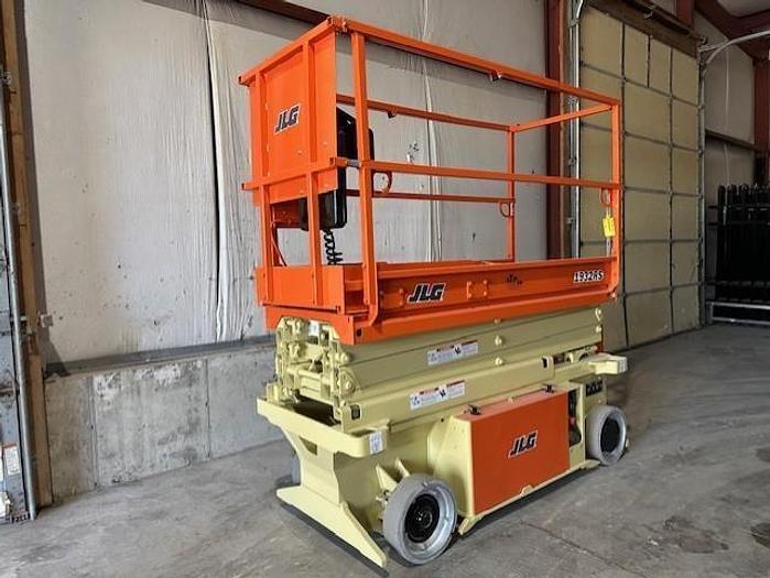 Used 2014 JLG 1932RS
