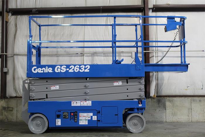 Used 2014 GENIE GS2632