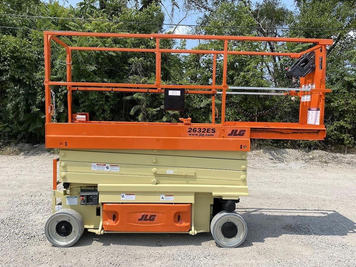 Used 2017 JLG 2632ES