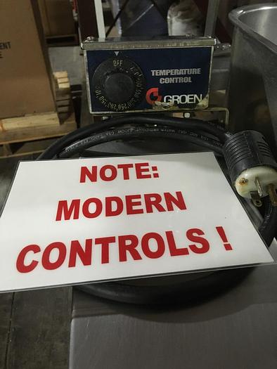 Used GROEN #HFP/2E, 40 GAL. NAT. GAS BRAISING PAN AUTO-TILTING SKILLET, (STOCK #794).