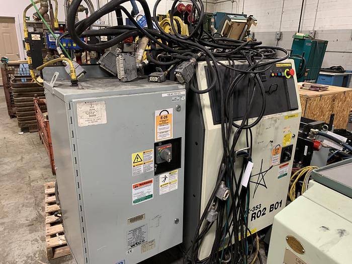 Used M900iA/350 WITH RJ3IC CONTROLLER