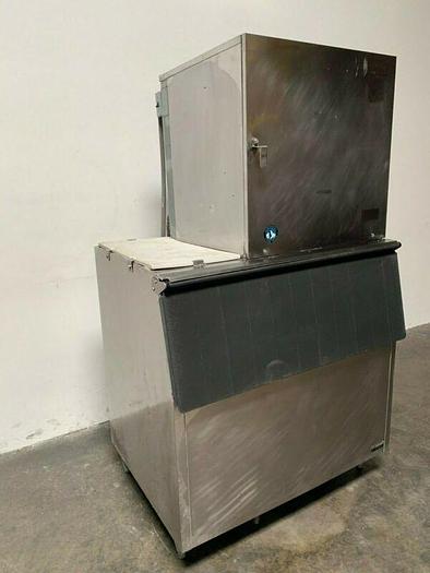 Used Hoshizaki F-1100MWA Ice Maker w/ Hoshizaki B-700SC Ice Storage Bin