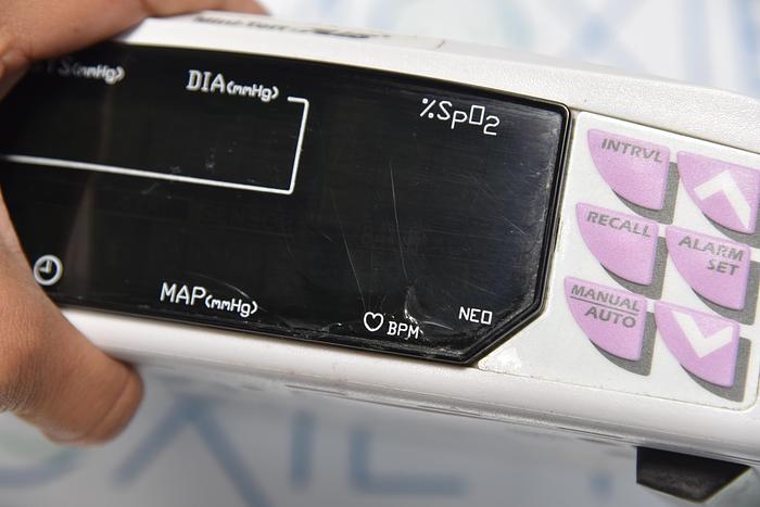 Used GE Medical Mini-Torr + Plus Patient Monitor Reference 6004001 - Minor Crack