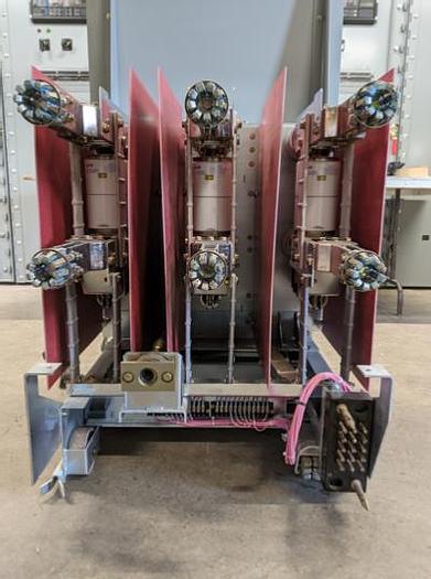 Used 2006 Cutler-Hammer 150DHP-VR500, 15kV, 1200A Breaker