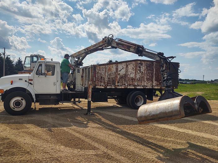 Used 2001 INTERNATIONAL 4700